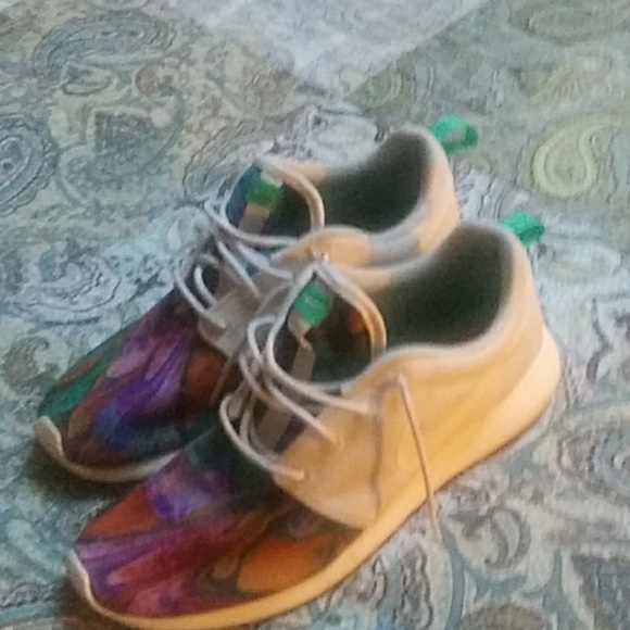 Nike Shoes - Mens Nikes Nike Shoes - Mens Nikes